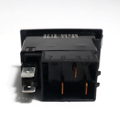 OE NO. 3712-00320 ロングバス部品のライト制御ローカースイッチ JK982-210A