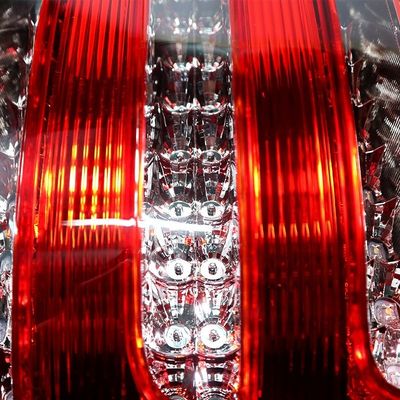 ゴールデンドラゴンバス 24V LEDテールライトとOE番号4133-00059のワット30W