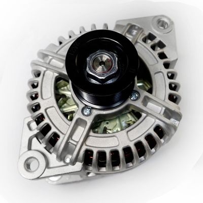 OE NO. 8SC3141VC ハイガーバスのためのオルタネータモデル型 AVi144 2A21