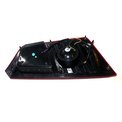 24VのLEDテールライト Higer バス OE No. 4133-00077 左のバック交換部品