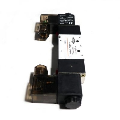 4V220-08 バスの乗客ドアシリンダー電磁弁でハイガーバスをアップグレードします