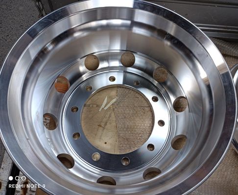 バス トラック パーツ 銀合金車輪 Zhongtong バス 完璧なフィットとパフォーマンス
