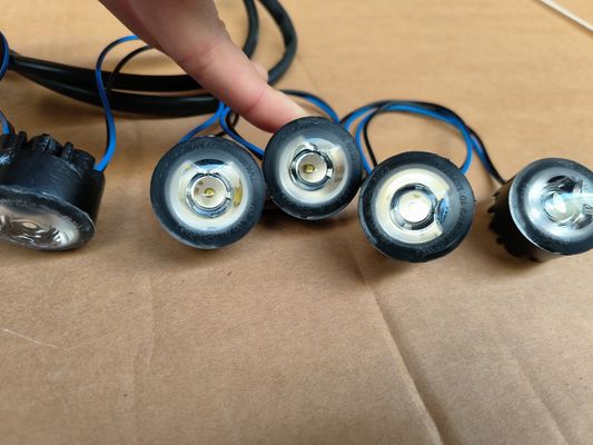 設計 バス 24V 日間走行灯 OE No. 10R-04 1152