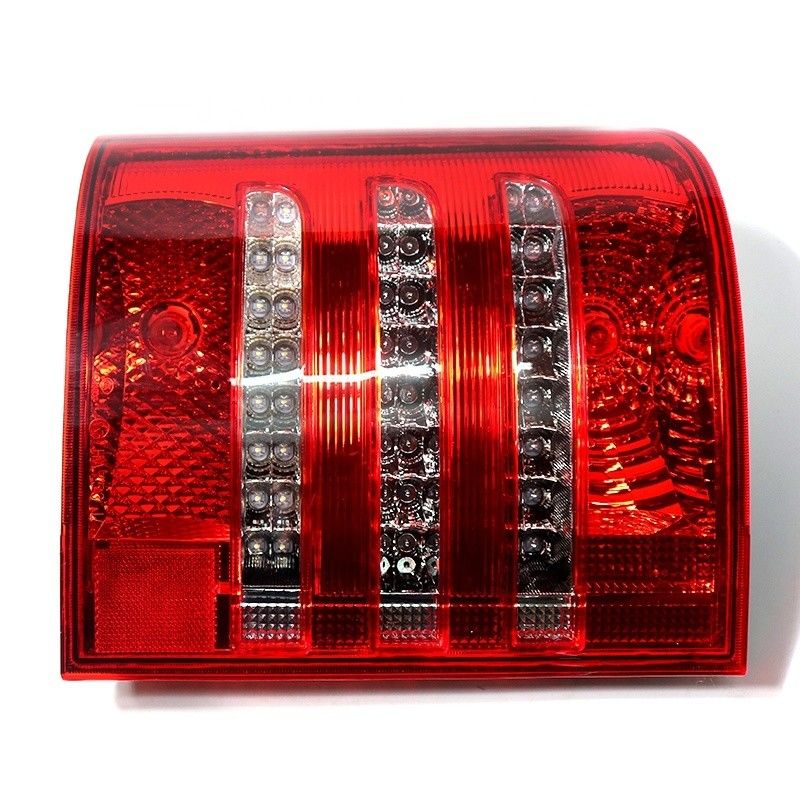 ゴールデンドラゴンバス 24V LEDテールライトとOE番号4133-00059のワット30W